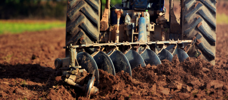 10 Tips to Keep Your Farm Machinery Running